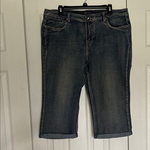 Baccini Jeans Cropped Embellished Pockets